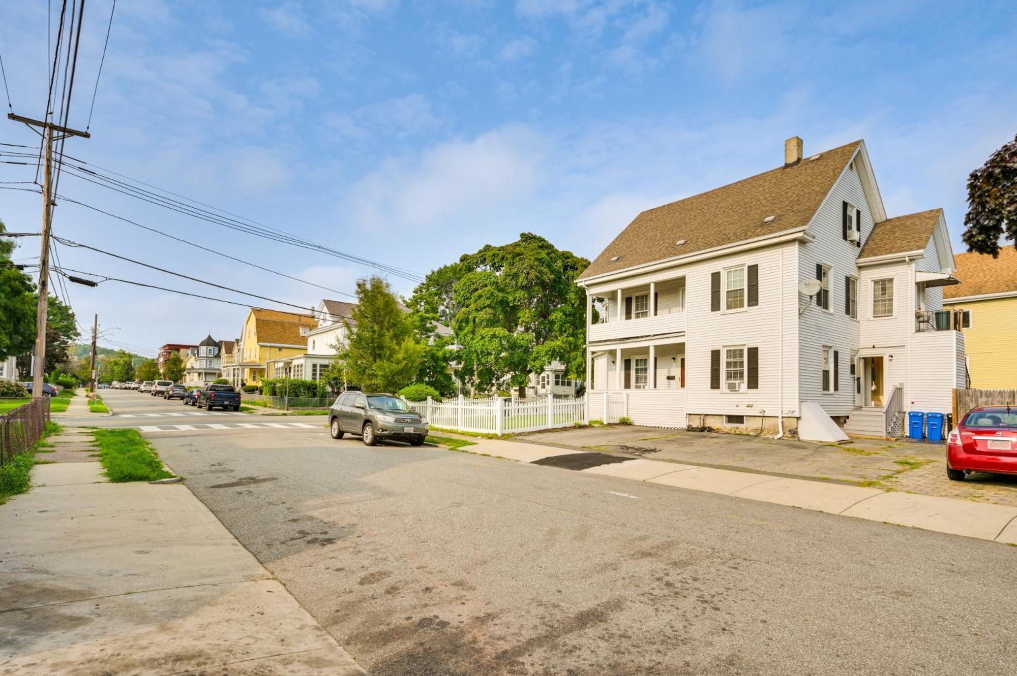 9 Mi To Dtwn Boston Cozy Malden Apartment מראה חיצוני תמונה